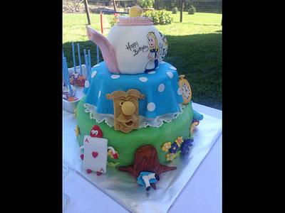 Alice in Wonderland birthday cake - Cake by Margarida Myers