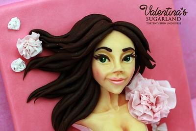 Primavera - modelling chocolate buste - Cake by Valentina's Sugarland