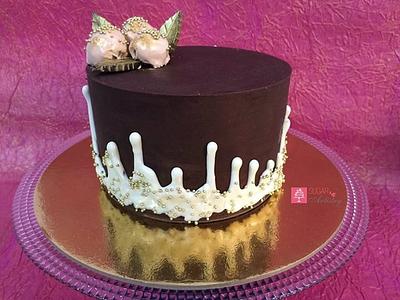 Reverse drip cake  - Cake by D Sugar Artistry - cake art with Shabana