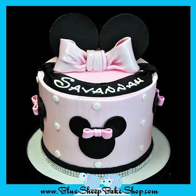 Pink Minnie Mouse Cake - Cake by Karin Giamella