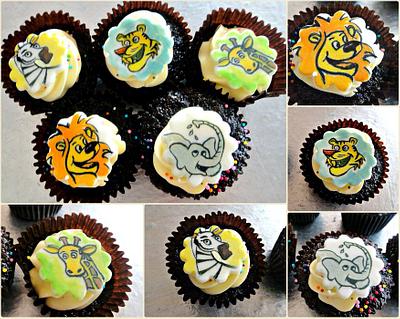 Hand painted animal cupcake toppers - Cake by Ms.K Cupcakes