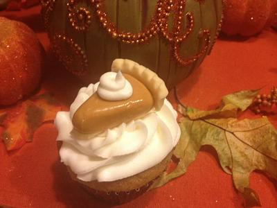 Pumpkin pie cupcake - Cake by beth78148