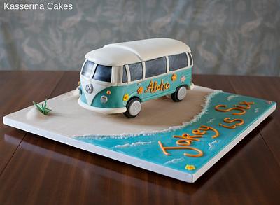 Gravity defying camper van - Cake by Kasserina Cakes