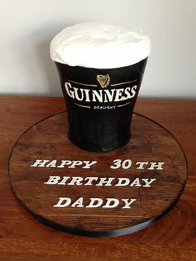 Pint of Guinness - Cake by daisycakesnorthants