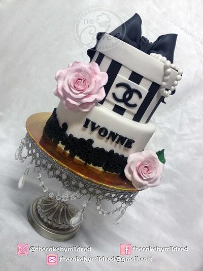 Chanel - Cake by TheCake by Mildred