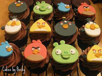Angry Birds Cupcakes - Cake by Becky Pendergraft
