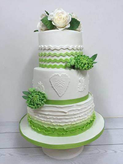 Green and white wedding cake - Cake by Vanessa Figueroa
