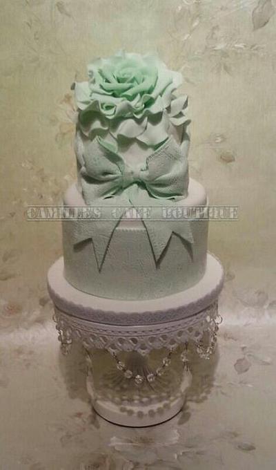 Mint Green Wedding Cake - Cake by camillescakeboutique