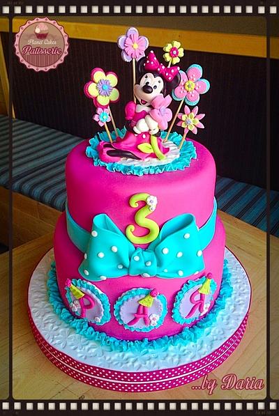 Minnie in Pink - Cake by Planet Cakes Patisserie