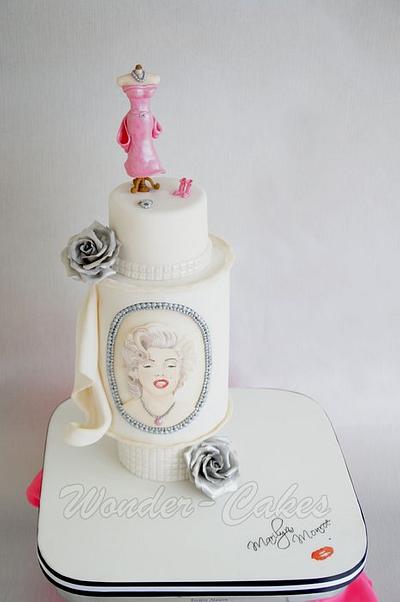 Marilyn Monroe Cake - Cake by Alice van den Ham - van Dijk