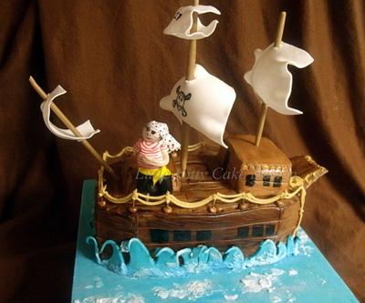 Land Ahoy ! - Cake by Yve mcClean