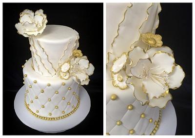 Teeny Tiny wedding cake - Cake by gizangel