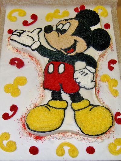 Mickie Mouse buttercream cake - Cake by Nancys Fancys Cakes & Catering (Nancy Goolsby)
