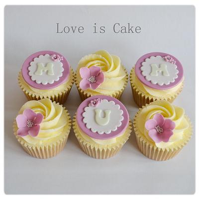 Mother's day Cupcakes - Cake by Helen Geraghty