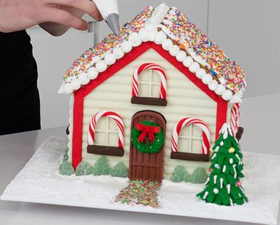 My 10 favourite Gingerbread Houses! - Cake by HowToCookThat