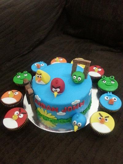 Angrybird - Cake by Rovi