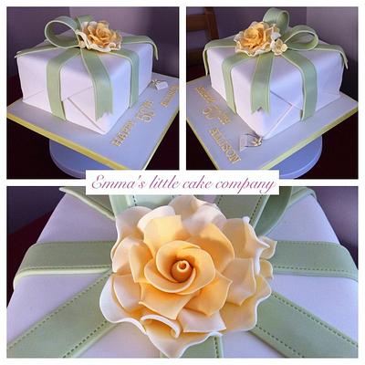 Gift cake. - Cake by Jo9071