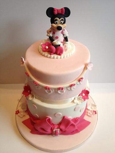 Minnie Mouse cake - Cake by Isabelle