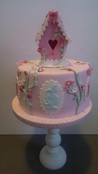Pretty Pink Birdhouse cake - Cake by Hart voor Taart