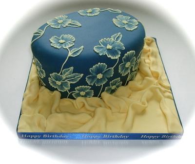 Brush Embroidery Flower cake - Cake by Vanessa 