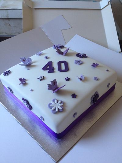 40th lilac/white Birthday cake - Cake by Julie Anderson