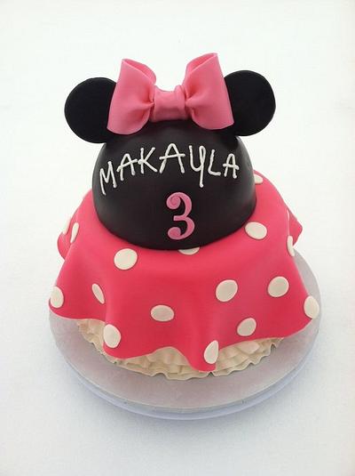 Minnie Mouse - Cake by TastyMemoriesCakes