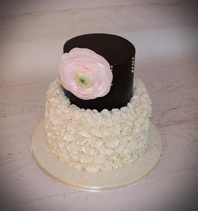 Scrunched Ruffles - Cake by CrktCoop
