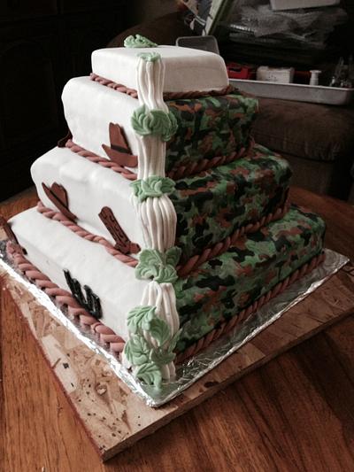 Camo wedding cake  - Cake by Lisa Zaehler-  Z Kitchen Zink Cakes