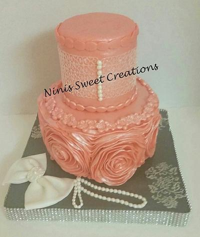  Frill Roses Cake - Cake by Maria