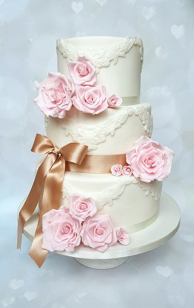 Roses wedding cake - Cake by Vanilla Iced 