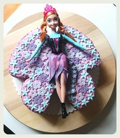 Princess Anna frozen  - Cake by SannesTorten 
