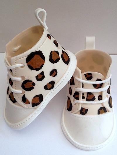 leopard print baby shoes - Cake by Chocomoo
