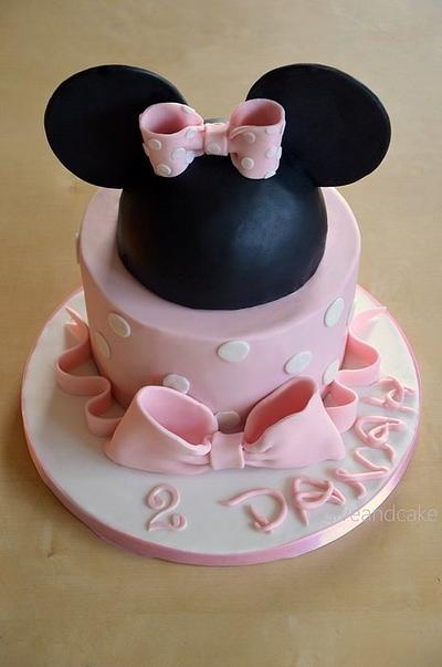 minnie mouse cake - Cake by giveandcake