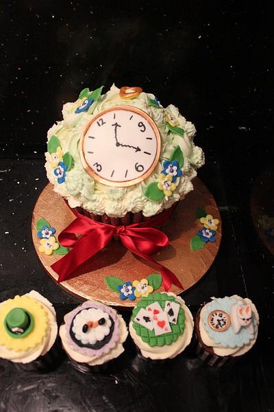 Alice in Wonderland Giant Cupcake & Cupcakes - Cake by Laura Pavey
