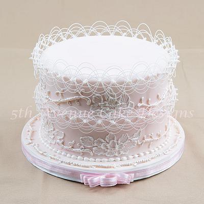 Pretty Decorated in Pink - Cake by Bobbie