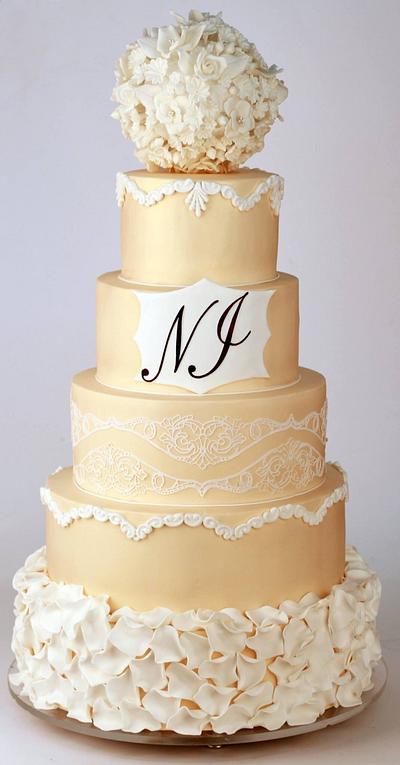 Golden wedding cake - Cake by Bioled