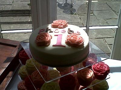 Christening cupcake tower - Cake by Munchkin