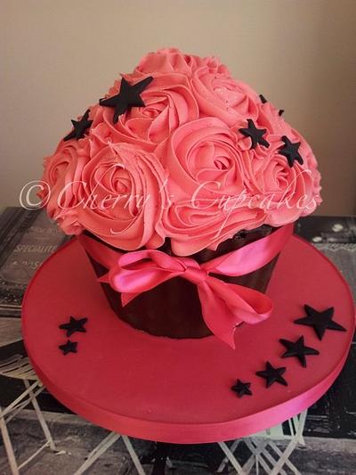 Giant Cupcakes - Cake by Cherry's Cupcakes
