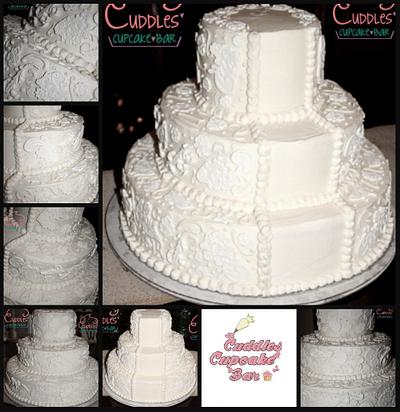 Lacy Wedding Cake - Cake by Cuddles' Cupcake Bar