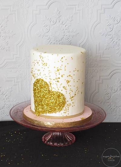 Gold Heart Cake - Cake by SugarBritchesCakes