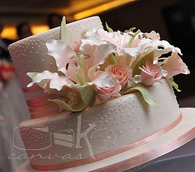 With love and blessings to Kevin & Rinu - Cake by Anna Mathew Vadayatt
