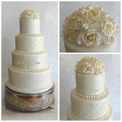 White pearlised wedding cake - Cake by Amanda Brunott