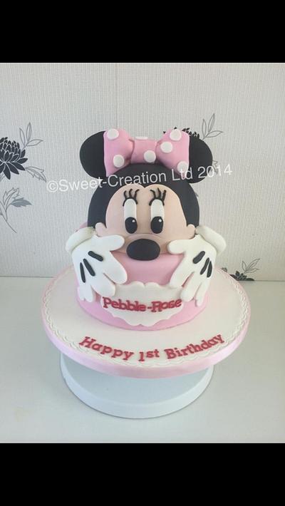 Minnie Mouse Peekaboo - Cake by Niki