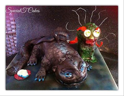 Toothless Dragon & Swamp Monster #wildwinds - Cake by  SpecialT Cakes - Tracie Callum 