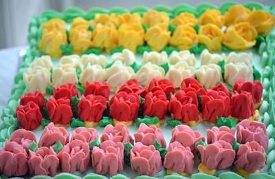 Tulip garden  - Cake by Divya iyer