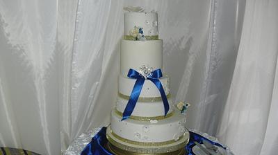 Wedding Cake - Cake by Savannah