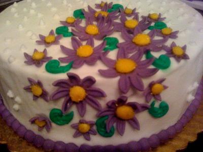 purple daisys - Cake by positivelysweet