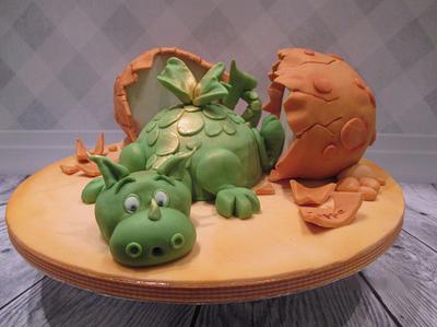 Young dragon cake - Cake by Karla Vanacker
