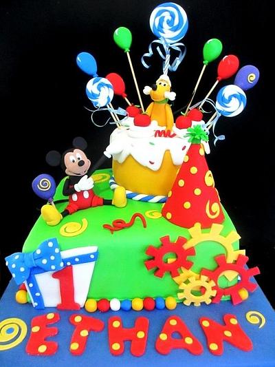 Mickey and Pluto - Cake by Roma Bautista
