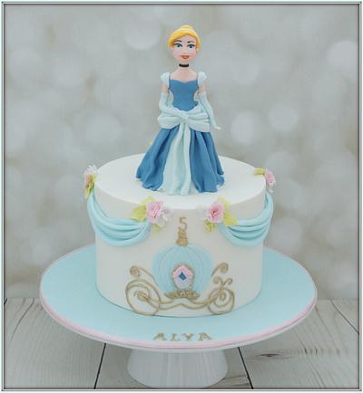 Cinderella - Cake by Jo Finlayson (Jo Takes the Cake)